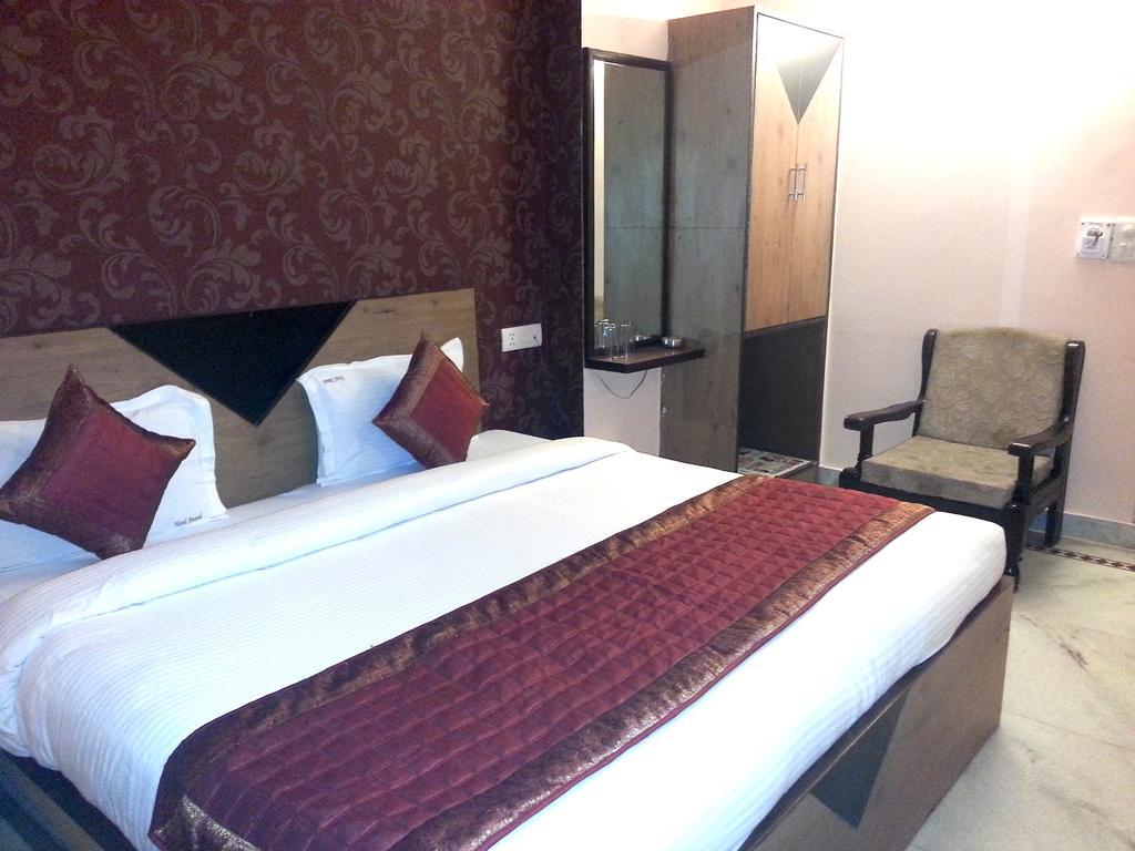 Hotel Ananda Дели Номер фото