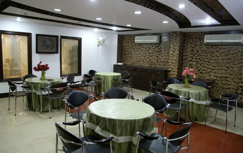 Hotel Ananda Дели Экстерьер фото