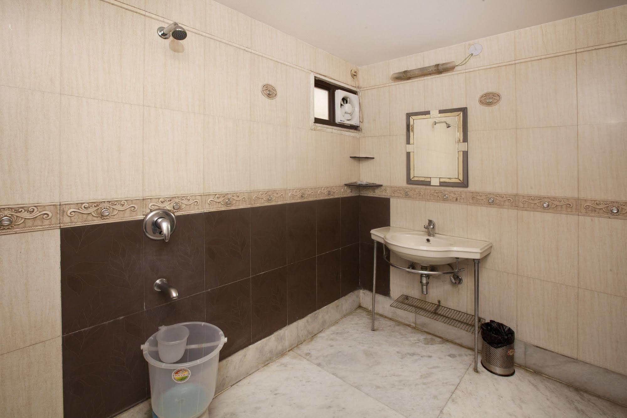 Hotel Ananda Дели Экстерьер фото